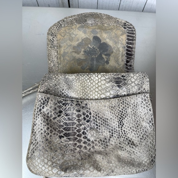 Elliott Lucca Gray Leather Rojo Multi Snakeskin Flap Crossbody Purse - Picture 2 of 8